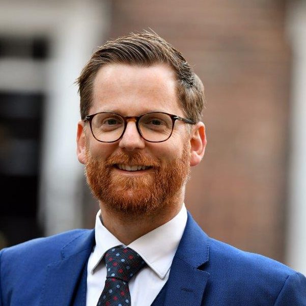 Mr Tim Garrard